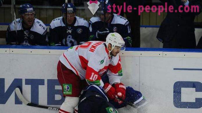 Rusijos ledo ritulio žaidėjas Dmitrijus Juoda: biografija ir karjera sporto