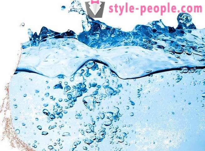 5 situacijų, kuriose nėra gerti vandenilio vandens