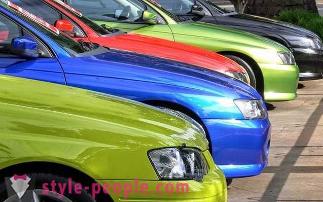 Kokios spalvos yra populiariausias automobilis