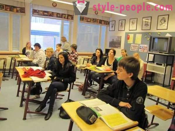 Suomijoje mokyklos panaikino antrą valstybinę kalbą tyrimą