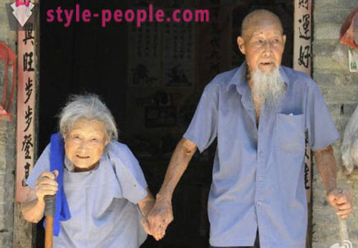 Po 80 metų santuokos pora pagaliau padarė vestuvių fotosesiją
