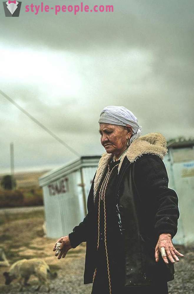 Vakarų fotografas praleido du mėnesius aplankyti Kazachstano Shaman
