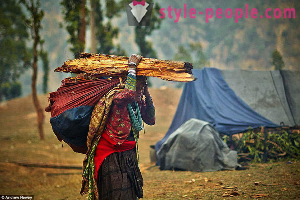 Paskutinės medžiotojas-rinkėjas: iš primityvios genties Nepale gyvenimas