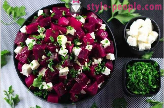 7 naudingi ir labai skanūs salotos