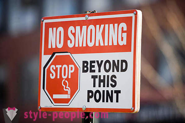 10 šalys, kuriose griežčiausią kovos su rūkymu įstatymą