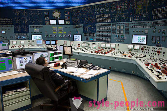 Ekskursija po Kolos atominės elektrinės