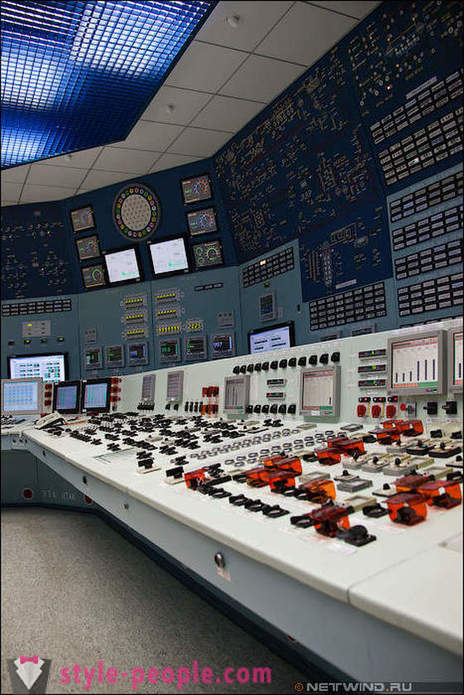 Ekskursija po Kolos atominės elektrinės