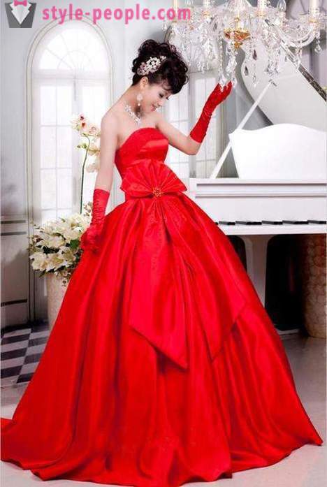 Raudonas arba baltas vestuvinė suknelė?
