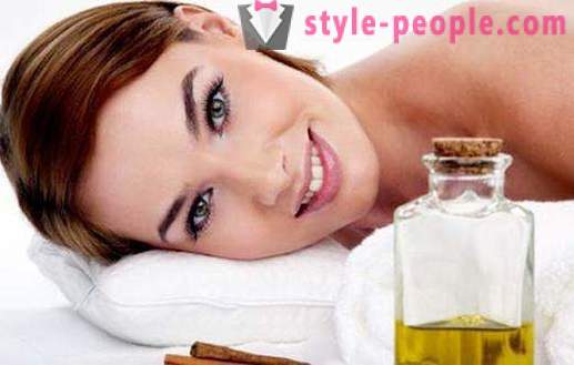 Simondsijų (aliejus) - naudojamas odos priežiūros ir plaukų
