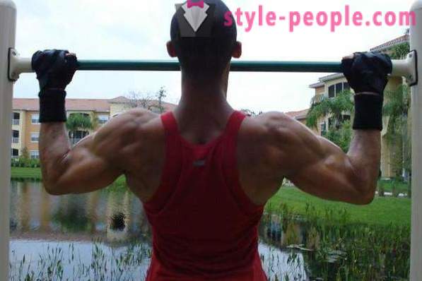 Kaip sukurti savo nugaros raumenis? keli pratimai